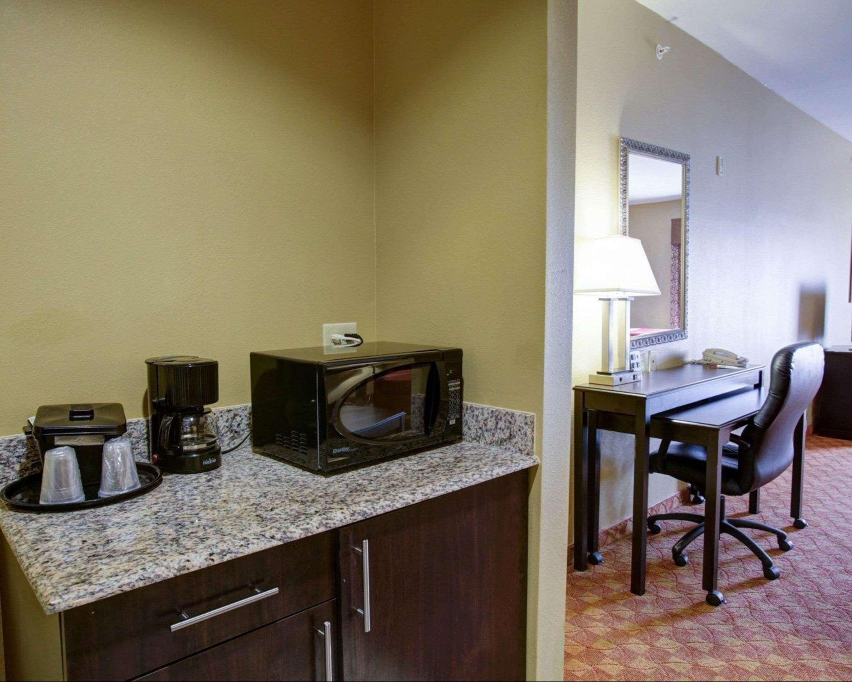 Comfort Suites Old Town Spring Exteriér fotografie