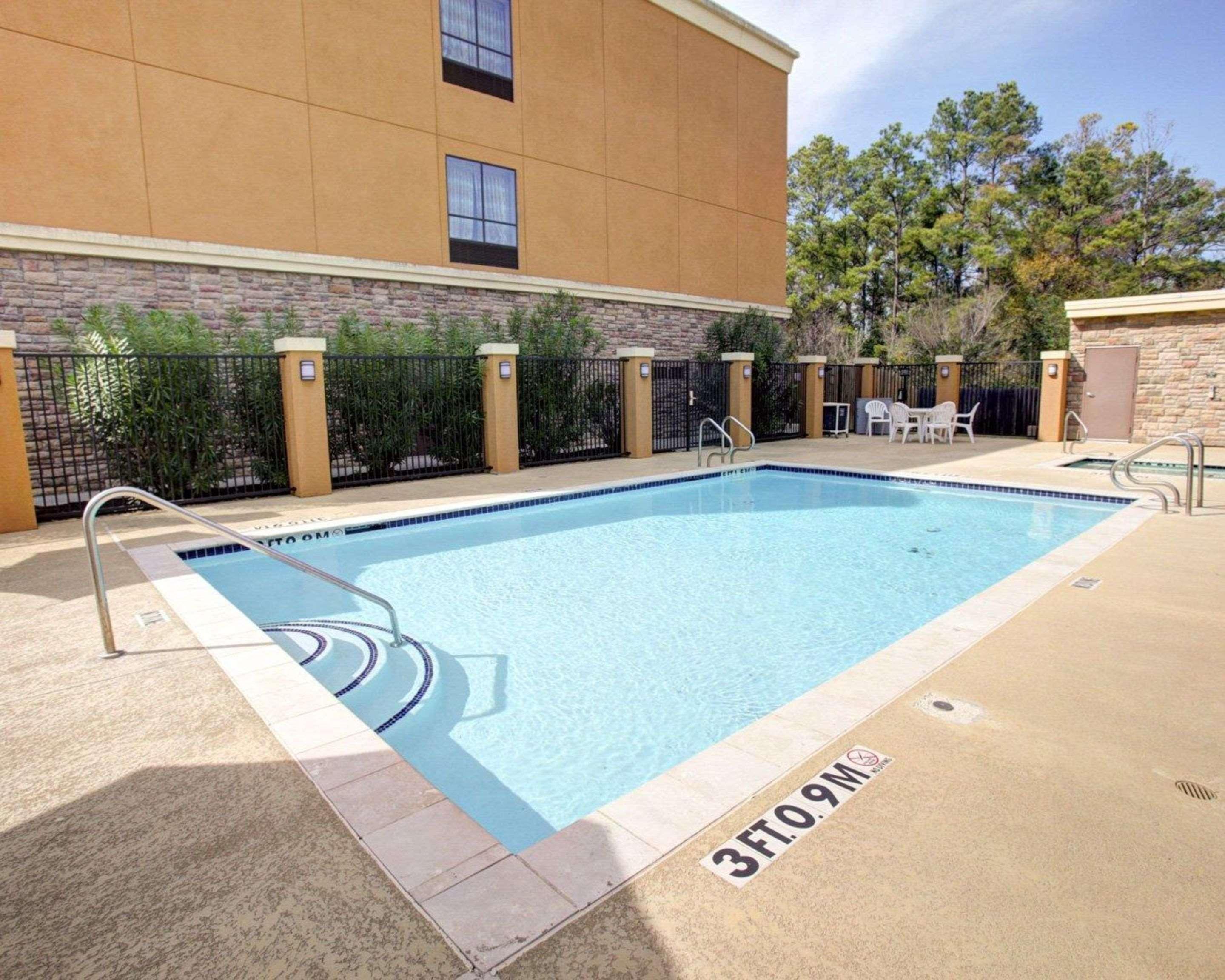 Comfort Suites Old Town Spring Exteriér fotografie