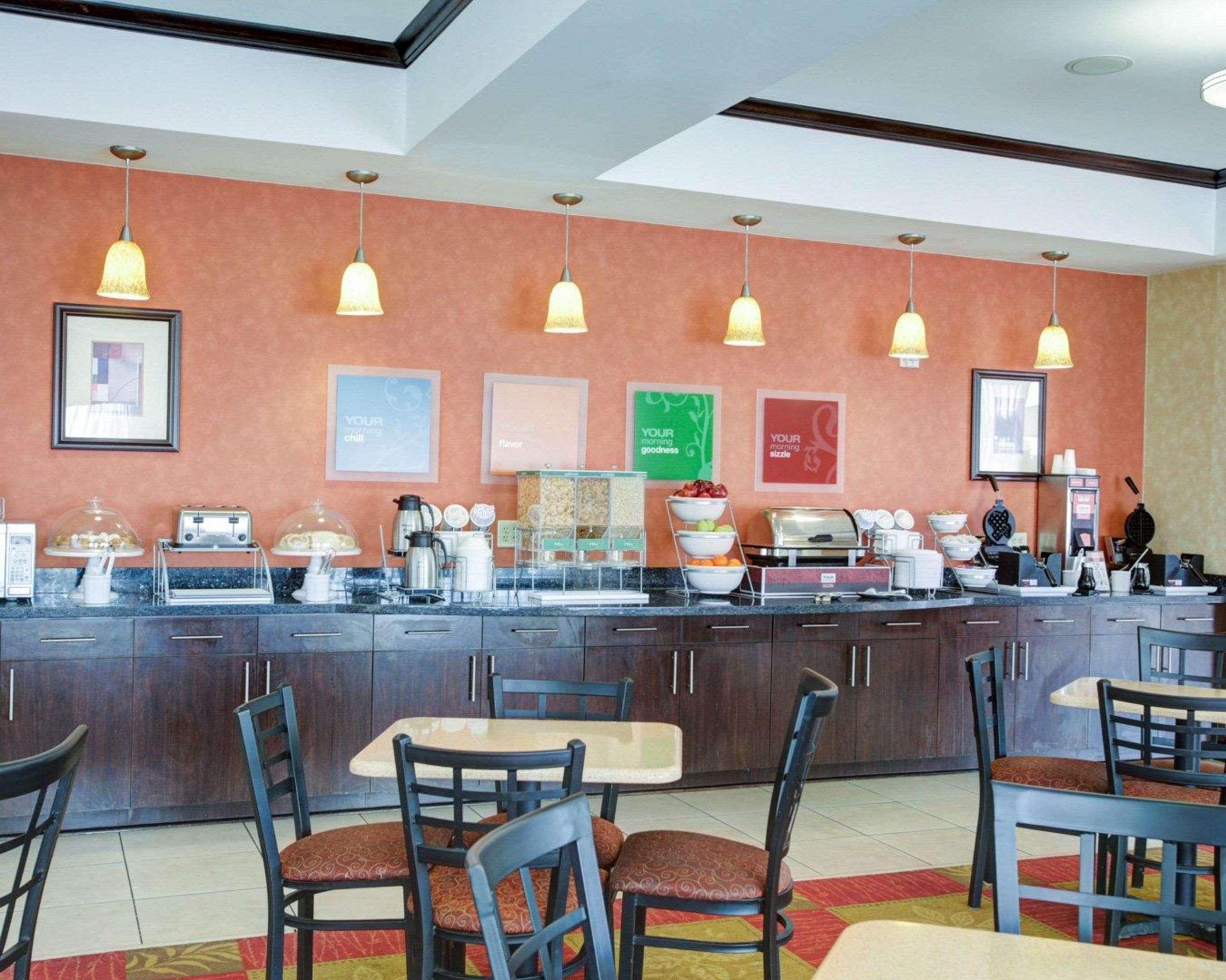 Comfort Suites Old Town Spring Exteriér fotografie